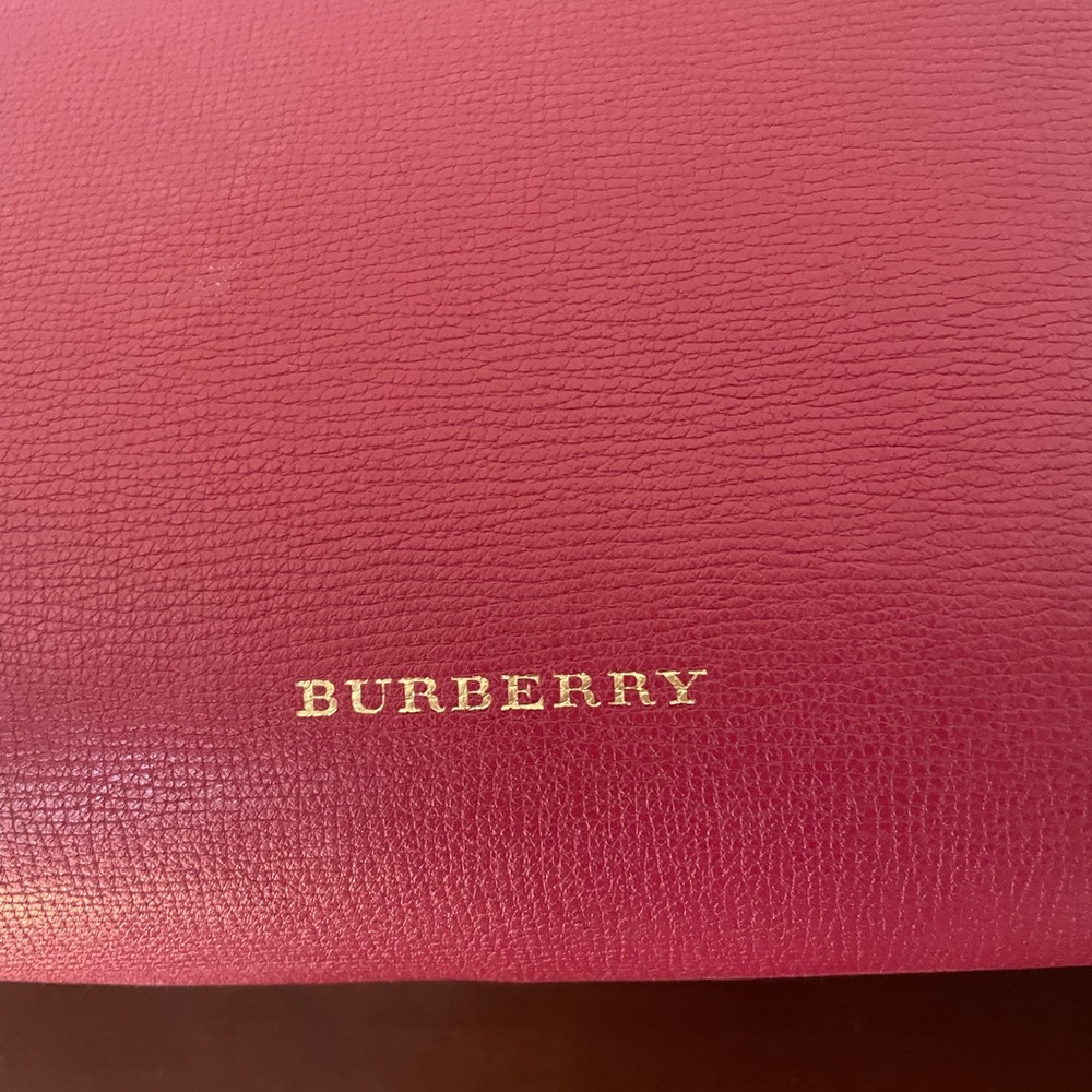 Burberry red banner bag size medium house check plaid used - Picture 2 of 13